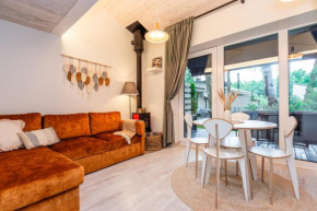 Pajūrio namelis FAMILY BEACH HOUSE su baseinu